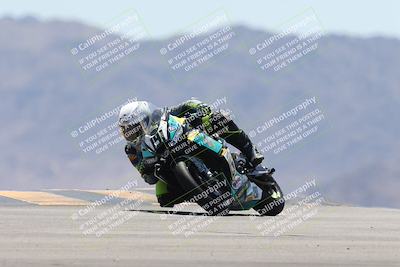 media/Apr-20-2025-CVMA (Sun) [[39090e8767]]/Race 9-Formula LW Twins Shootout/